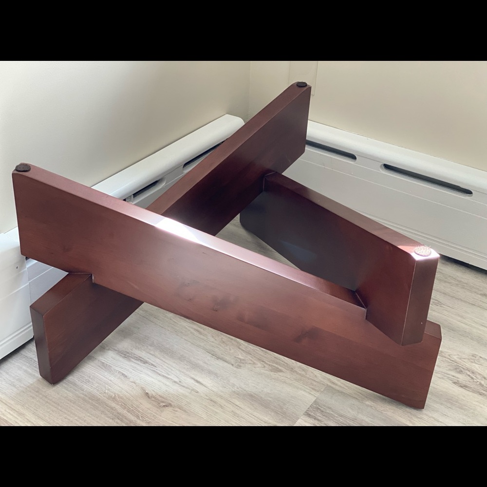 Bloomingdales coffee table legs